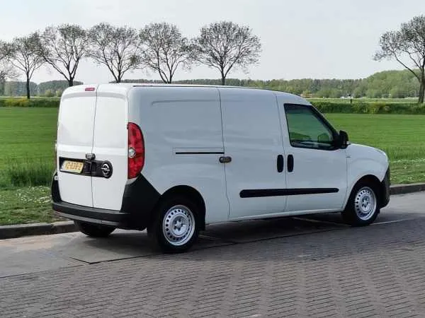 Opel Combo 1.6 CDTI L2H1 Airco NAP! Image 3