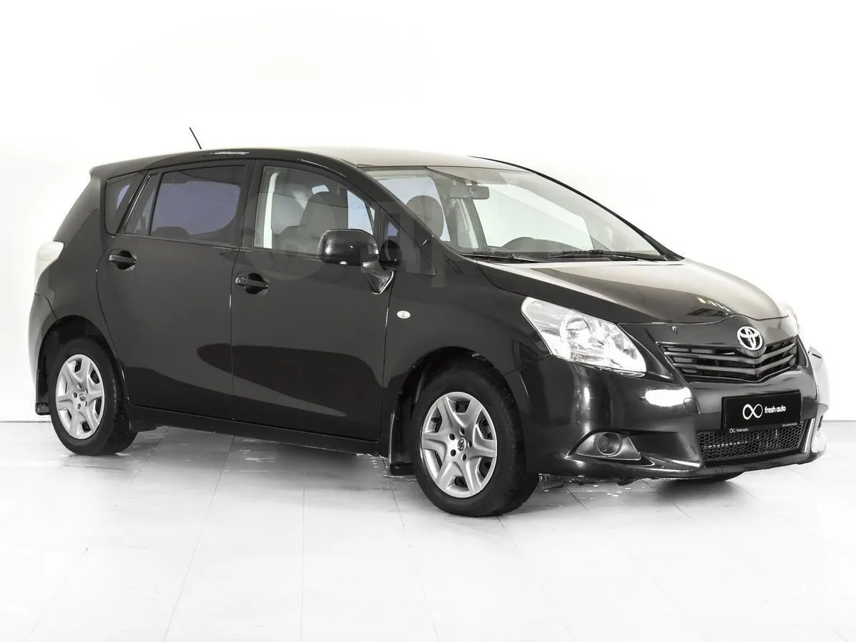 Toyota Verso 1.6 Comfort MT Image 1